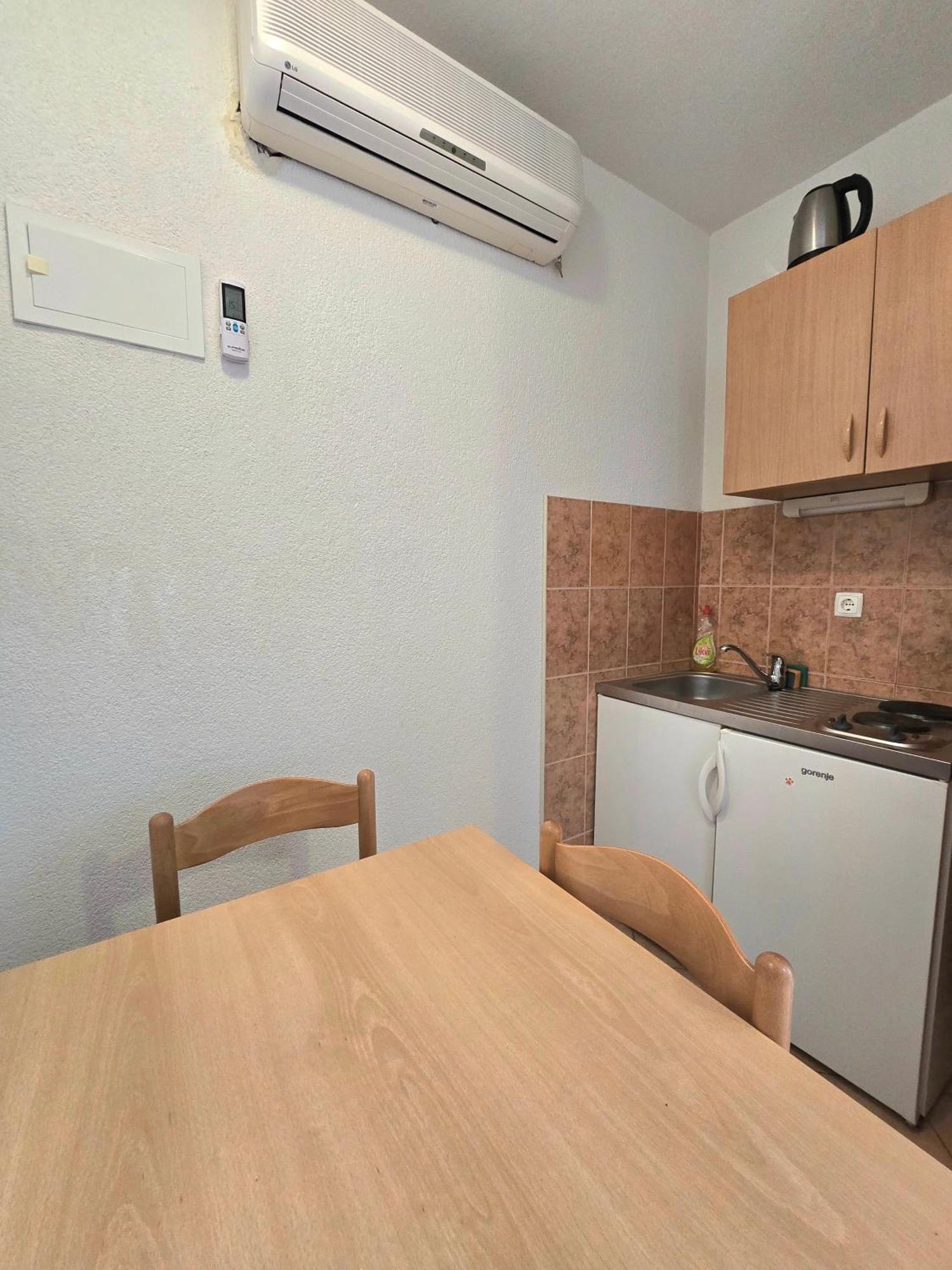 Apartments Elena 图彻皮 外观 照片
